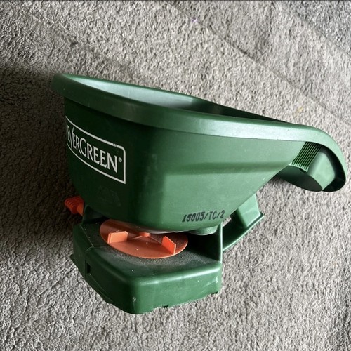 Seed spreader hand - held,, lawn